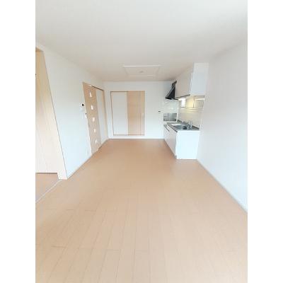 シャトレー　ポワリエ　Ａ 201【管理NO：1-017224001-02010】 ★家具家電は申し込み後に搬入しますの物件画像
