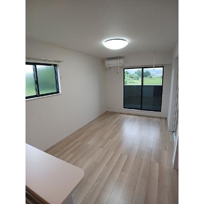 デ・リス・フレグランス　Ⅲ 201【管理NO：1-027979003-02010】 ★家具家電は申し込み後に搬入します★の物件画像