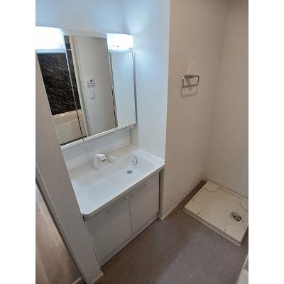 デ・リス・フレグランス　Ⅱ 106【管理NO：1-027979002-01050】 ★家具家電は申し込み後に搬入します★の物件画像