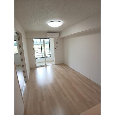 デ・リス・フレグランス　Ⅱ 105【管理NO：1-027979002-01040】 ★家具家電は申し込み後に搬入しますの物件画像