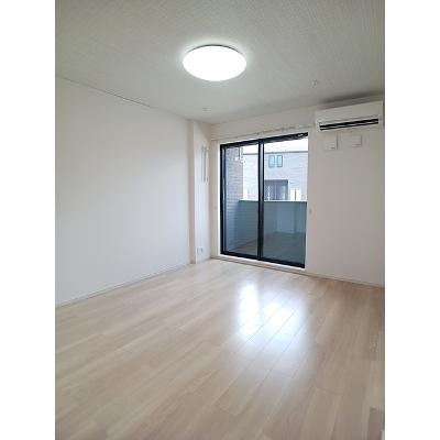 デ・リス・フレグランス　Ⅰ 103【管理NO：1-027979001-01030】 ★家具家電は申し込み後に搬入します★の物件画像