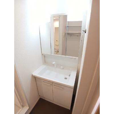 シャトレーポワリエ　Ⅳ　Ｂ 103【管理NO：1-024903502-01030】 ★家具家電は申し込み後に搬入します★の物件画像