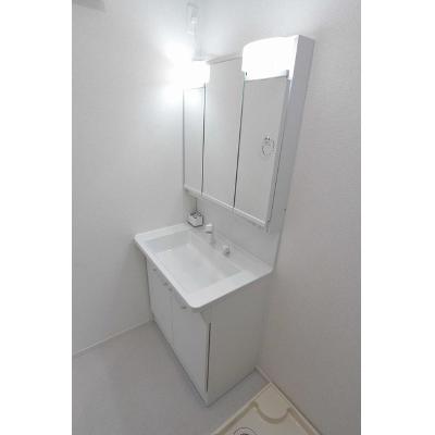 ブルゴーニュＣ 106【管理NO：1-024036203-01050】 ★家具家電は申し込み後に搬入します★の物件画像