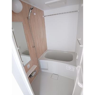 ブルゴーニュＣ 105【管理NO：1-024036203-01040】 ★家具家電は申し込み後に搬入しますの物件画像