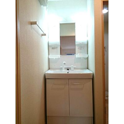 シャトレー　ポワリエ　Ⅱ 201【管理NO：1-019436801-02010】 ★家具家電は申し込み後に搬入します★の物件画像