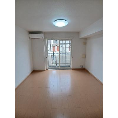 アドラブール　Ｂ 102【管理NO：1-016379602-01020】 ★家具家電は申し込み後に搬入しますの物件画像
