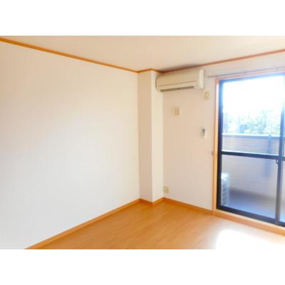 サンシャイン花の木 201【管理NO：1-012537201-02010】 ★家具家電は申し込み後に搬入します★の物件画像
