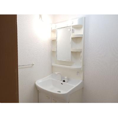 グリーンストリーム 102【管理NO：1-012199401-01020】 ★家具家電は申し込み後に搬入します★の物件画像