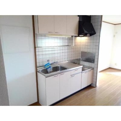 サザンウィンド　ＰａｒｔⅥ 203【管理NO：1-011204501-02030】 ★家具家電は申し込み後に搬入します★の物件画像