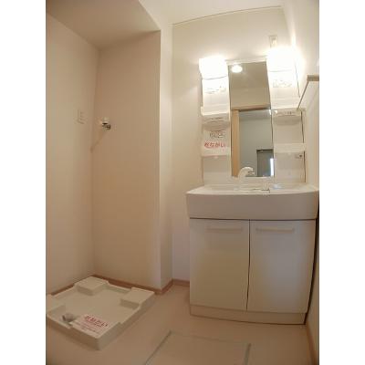 ミニヨンハウス 101【管理NO：1-016111601-01010】 ★家具家電は申し込み後に搬入します★の物件画像