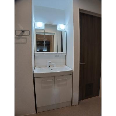 クレストⅡ 102【管理NO：1-028306902-01020】 ★家具家電は申し込み後に搬入します★の物件画像