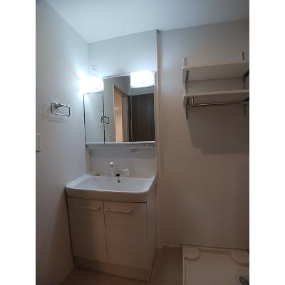 クレストⅠ 103【管理NO：1-028306901-01030】 ★家具家電は申し込み後に搬入します★の物件画像