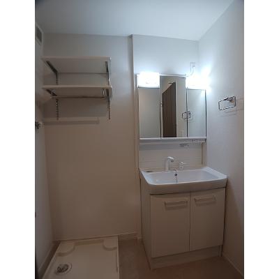 クレストⅠ 101【管理NO：1-028306901-01010】 ★家具家電は申し込み後に搬入します★の物件画像