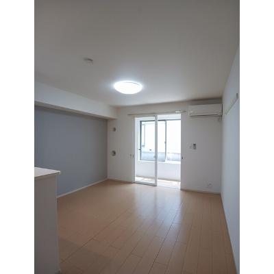 リヴェール 103【管理NO：1-019612201-01030】 ★家具家電は申し込み後に搬入しますの物件画像