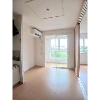 ソレイユベル 103【管理NO：1-015950601-01030】 ★家具家電は申し込み後に搬入します★の物件画像