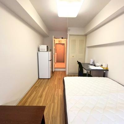 【J’sマンスリー王子 306】即入居可🌟厚さ20㎝高密度ポケットコイルマットレス使用！3沿線利用可！王子駅まで徒歩3分、コンビニ徒歩40m！都心へのアクセス良好☆【インターネット無料】の物件画像