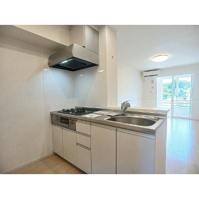 ｂｌｏｓｓｏｍ　Ａ 104【管理NO：1-024791901-01040】 ★家具家電は申し込み後に搬入しますの物件画像