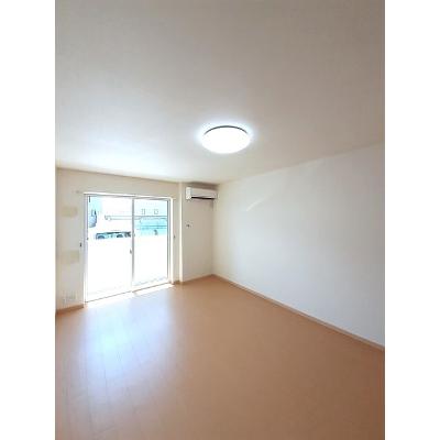 リュミエール 102【管理NO：1-017282101-01020】 ★家具家電は申し込み後に搬入します★の物件画像