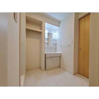 アンソレイユ 101【管理NO：1-021439201-01010】 ★家具家電は申し込み後に搬入します★の物件画像