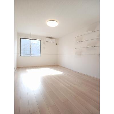 ひまわりⅤ 102【管理NO：1-028273601-01020】 ★家具家電は申し込み後に搬入しますの物件画像