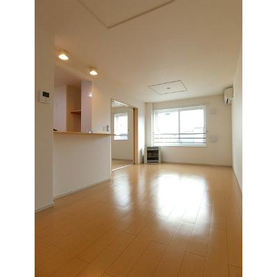 エス・キャメロン 201【管理NO：1-018384701-02010】 ★家具家電は申し込み後に搬入します 2026年08月中旬入居可能の物件画像