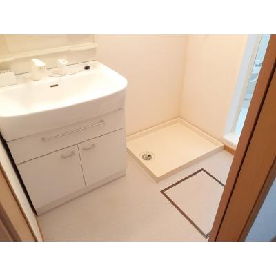 グランデ・フィオーレ　ⅡーＣ 104【管理NO：1-013745303-01040】 ★家具家電は申し込み後に搬入します★の物件画像
