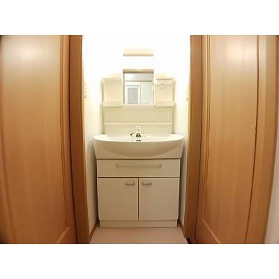 リバーサイドプラスワン 102【管理NO：1-013287201-01020】 ★家具家電は申し込み後に搬入します★の物件画像