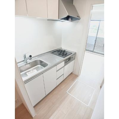 ピーフォー 105【管理NO：1-025056701-01050】 ★家具家電は申し込み後に搬入します★の物件画像