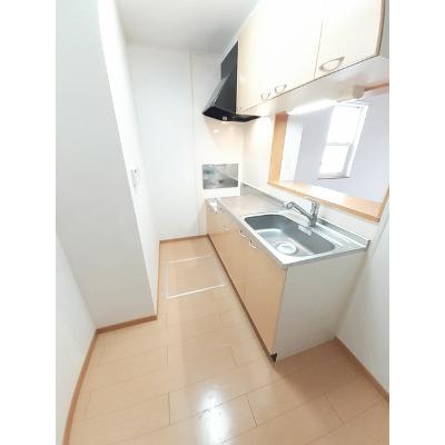 フレスクーラⅡ 102【管理NO：1-015069202-01020】 ★家具家電は申し込み後に搬入します★の物件画像