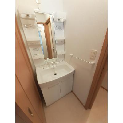 フレスクーラⅡ 102【管理NO：1-015069202-01020】 ★家具家電は申し込み後に搬入します★の物件画像