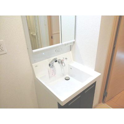 トラディション車町 402【管理NO：1-020381301-04020】 ★家具家電は申し込み後に搬入します★の物件画像