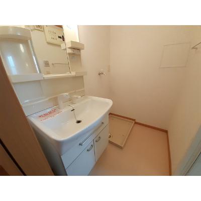 サン・アベニューＣ 203【管理NO：1-012703001-02030】 ★家具家電は申し込み後に搬入します★の物件画像