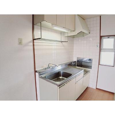 サンシャイン蒲町 202【管理NO：1-004126301-02020】 ★家具家電は申し込み後に搬入します★の物件画像