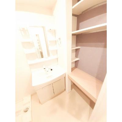 楓の樹 103【管理NO：1-023122701-01030】 ★家具家電は申し込み後に搬入します★ ★2026年08月下旬入居可能★の物件画像