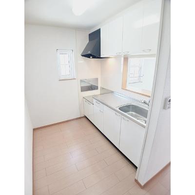 プラシードＳ　Ⅱ 202【管理NO：1-015303102-02020】 ★家具家電は申し込み後に搬入します★の物件画像