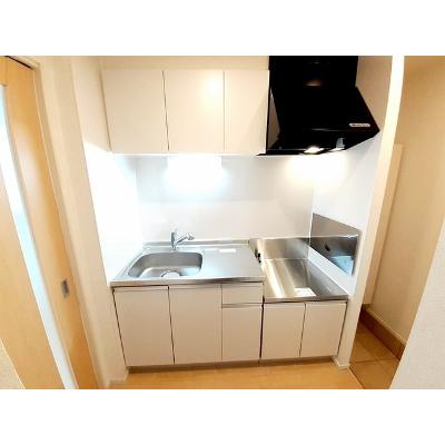 リヴェール　コート 104【管理NO：1-022471501-01040】 ★家具家電は申し込み後に搬入します★の物件画像