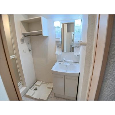 秋桜 102【管理NO：1-020531601-01020】 ★家具家電は申し込み後に搬入します★の物件画像