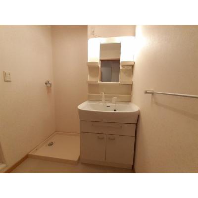 カルチェ・ド・モエ　Ｉ 101【管理NO：1-013781001-01010】 ★家具家電は申し込み後に搬入しますの物件画像