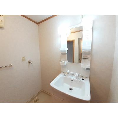 アンジュ　グラース 201【管理NO：1-012296101-02010】 ★家具家電は申し込み後に搬入します★の物件画像