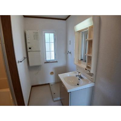 ラフィーネ旭町 201【管理NO：1-009371301-02010】 ★家具家電は申し込み後に搬入しますの物件画像