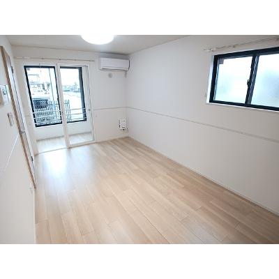 ジール 101【管理NO：1-028593201-01010】 ★家具家電は申し込み後に搬入します★の物件画像
