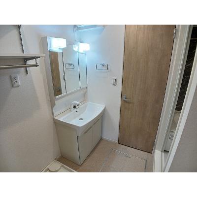 ジール 101【管理NO：1-028593201-01010】 ★家具家電は申し込み後に搬入します★の物件画像