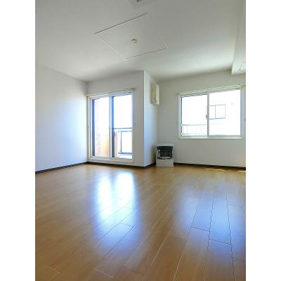 ジェルメ日乃出町 303【管理NO：1-012426901-03030】 ★家具家電は申し込み後に搬入します 2026年07月下旬入居可能の物件画像