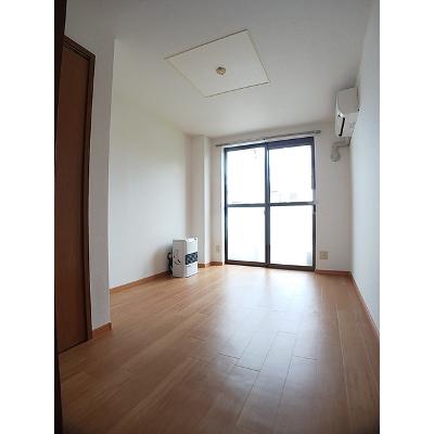ニューシティシャルム２ 101【管理NO：1-007620601-01010】 ★家具家電は申し込み後に搬入しますの物件画像