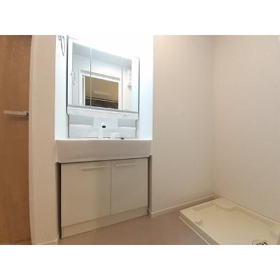 ルトンセランⅥ 104【管理NO：1-026672201-01040】 2026年08月上旬入居可能の物件画像