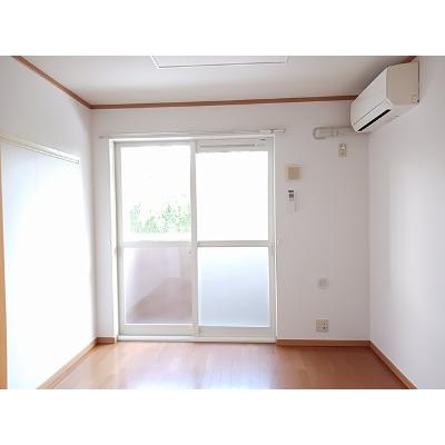 フルハムロード 103【管理NO：1-013025601-01030】 ★家具家電は申し込み後に搬入します★の物件画像