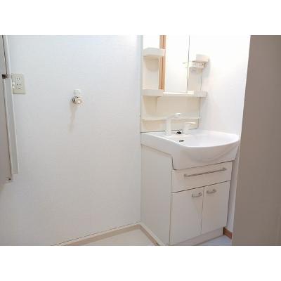 フルハムロード 103【管理NO：1-013025601-01030】 ★家具家電は申し込み後に搬入します★の物件画像