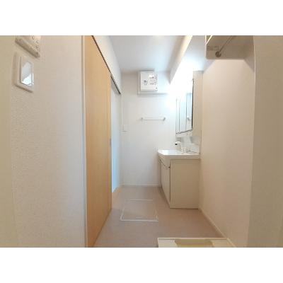 グランツＲ３ 201【管理NO：1-025345201-02010】 ★家具家電は申し込み後に搬入します★ ★2026年09月中旬入居可能★の物件画像