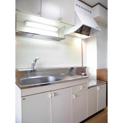 陽々館 203【管理NO：1-007960101-02030】 ★家具家電は申し込み後に搬入します★ ★2026年08月上旬入居可能★の物件画像