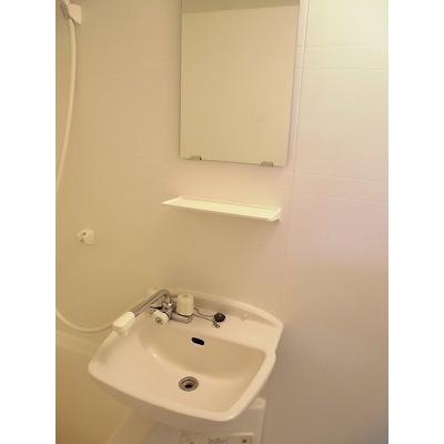 陽々館 203【管理NO：1-007960101-02030】 ★家具家電は申し込み後に搬入します★ ★2026年08月上旬入居可能★の物件画像